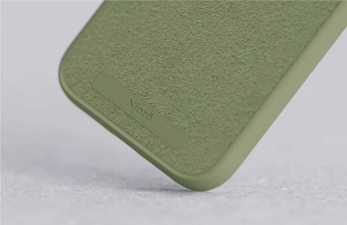 Чохол-накладка Njord Suede MagSafe Case Olive для iPhone 15 Pro Max - 2